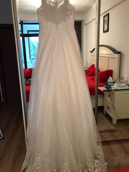 Vând rochie de Mireasă NOUĂ.