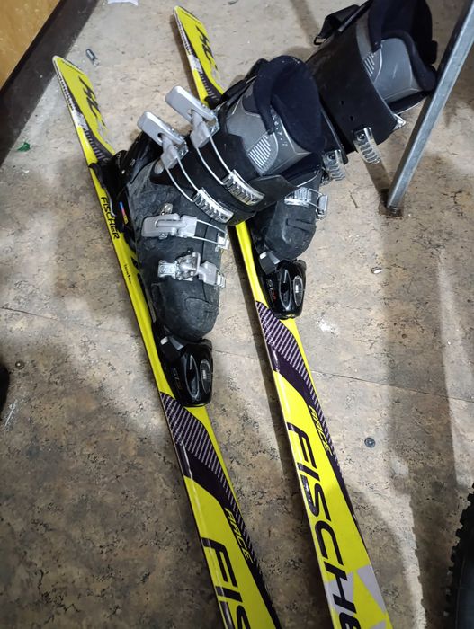 Продавам ски 130см и обувки 285мм