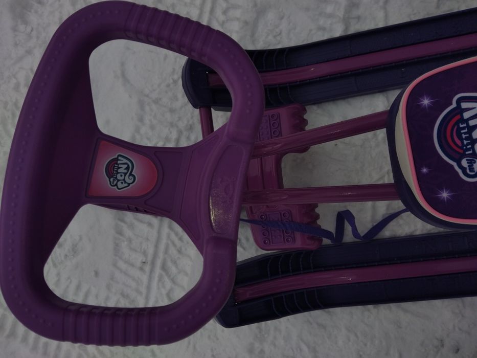 Продам снегокат для девочки