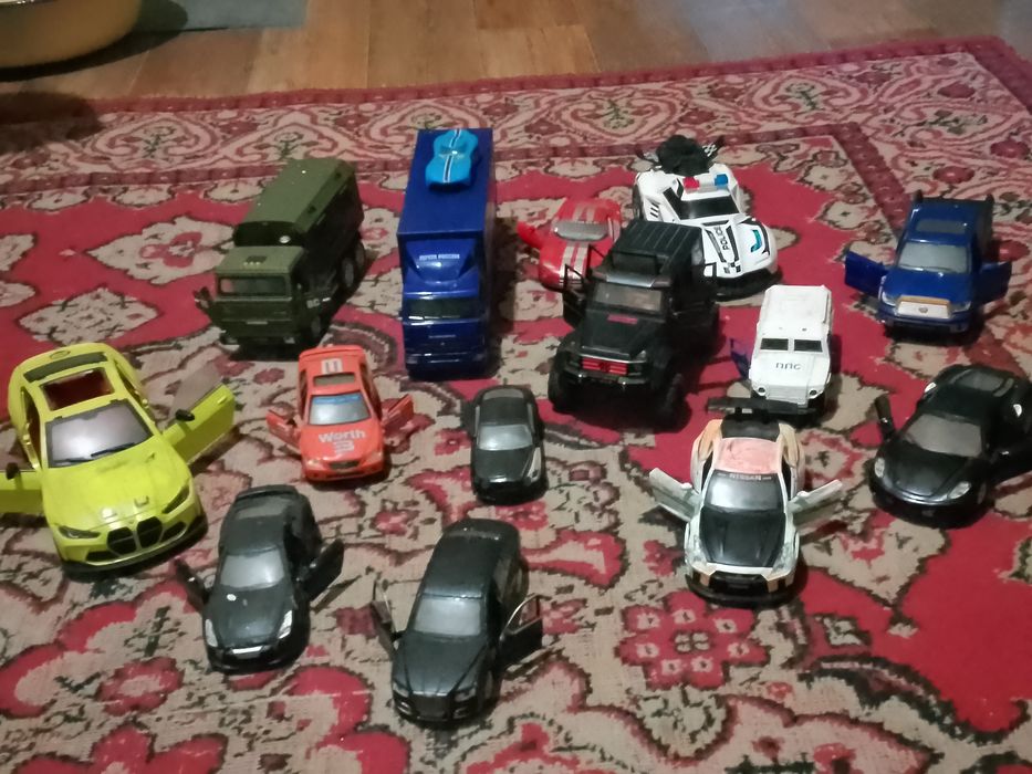 Железные машинки