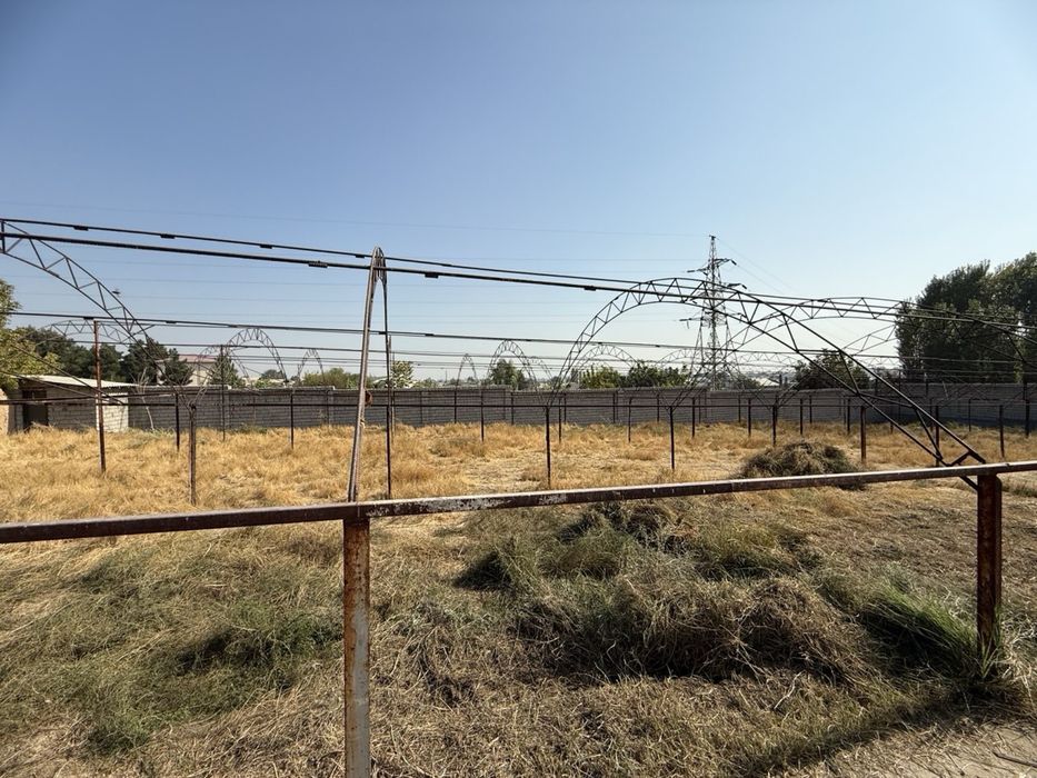 Uchastka sotiladi !!! Уй сотилади !!! 16 сотих !!! Янгийул шахар!!!