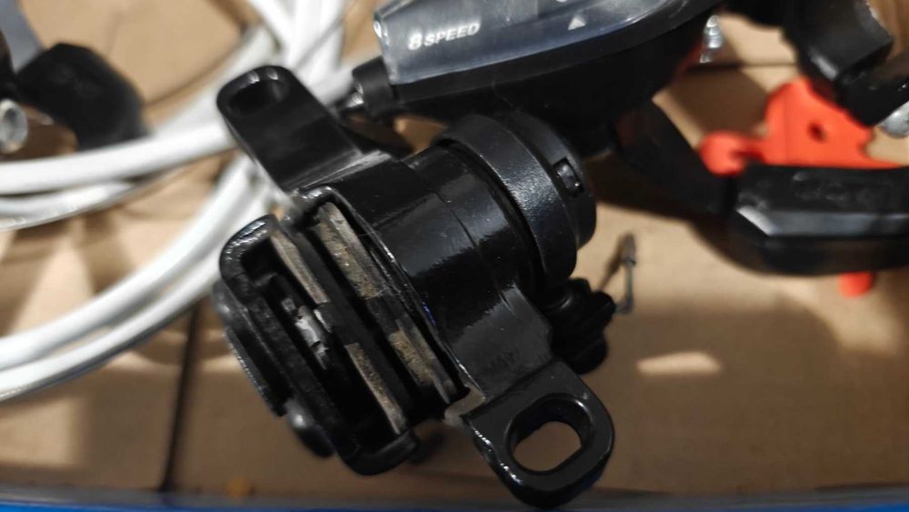 Команди Shimano Комплект лява и дясна + жила, спирачни апарати