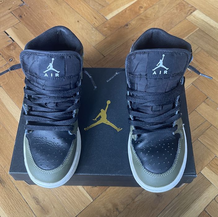 Air Jordan 1 MID (GS) размер 38