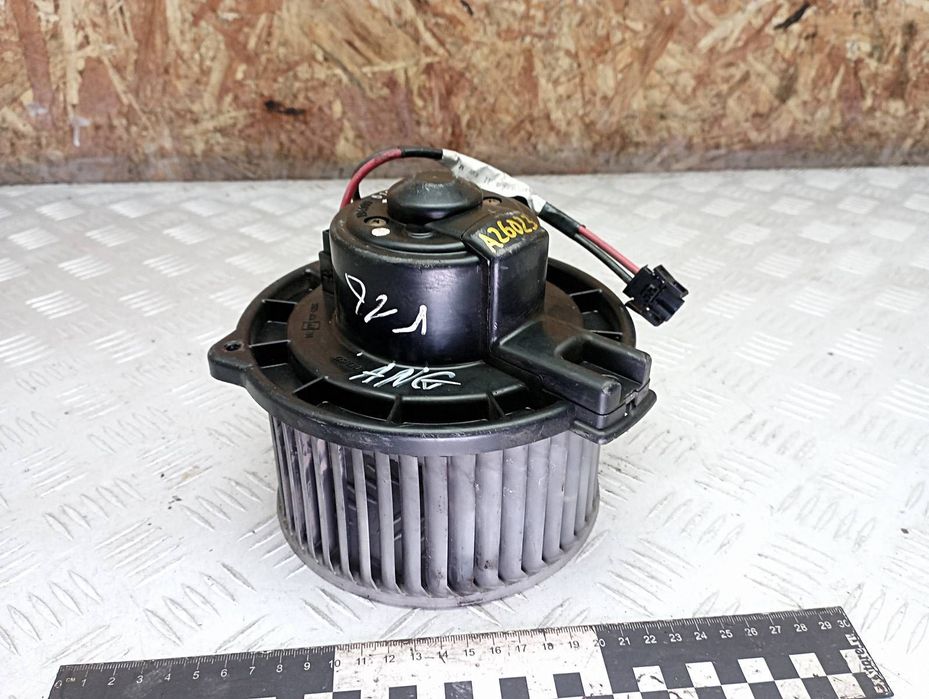 Моторчик печки на Pajero 4