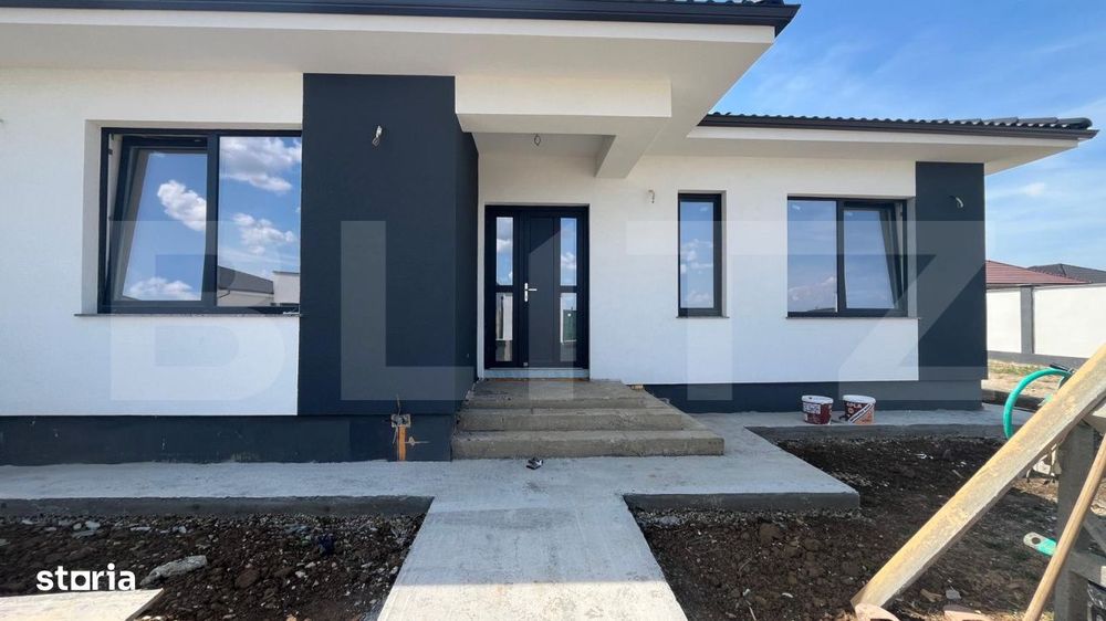 De vanzare casa in Santandrei cu garaj si bucatarie de vara 2 fronturi
