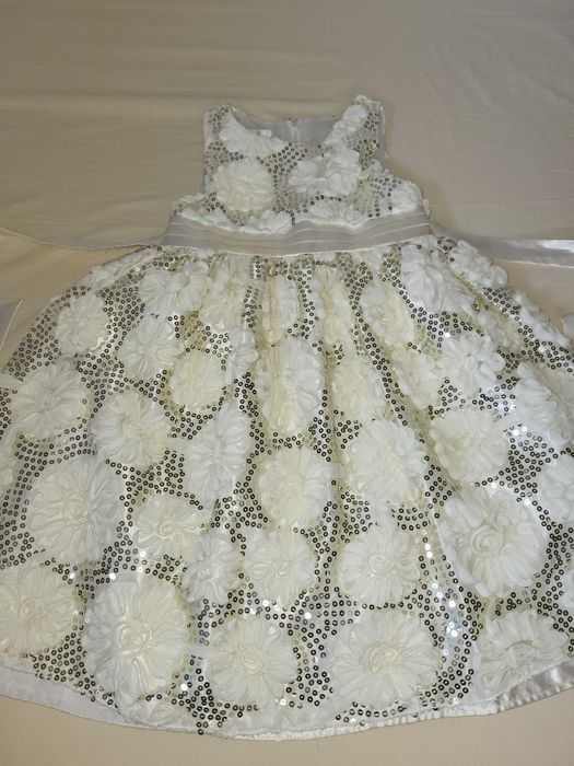 Детска офицялна рокля за 6г.-7г.