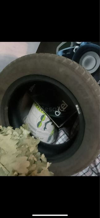 Прлдам зимние шины