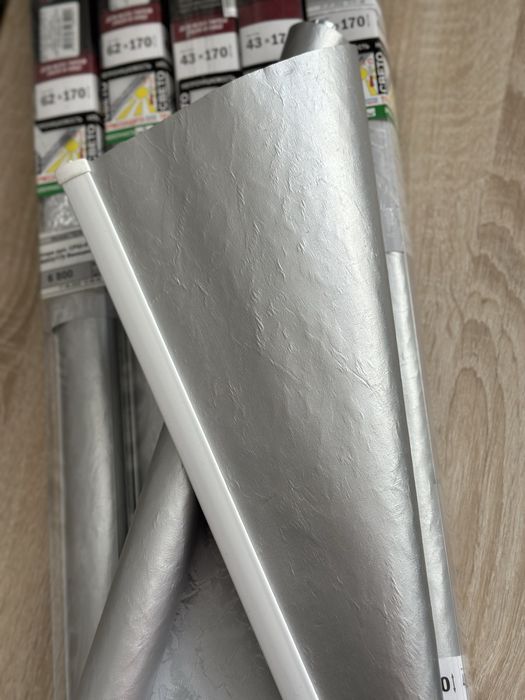 Рулонные шторы серые (black-out)