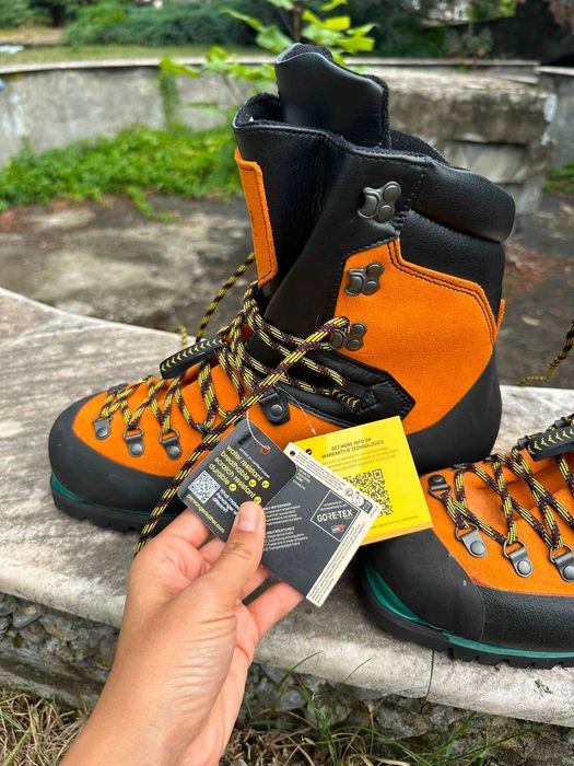 Bocanci La Sportiva Nepal GTX 43 1/2 – NOI, fără cutie