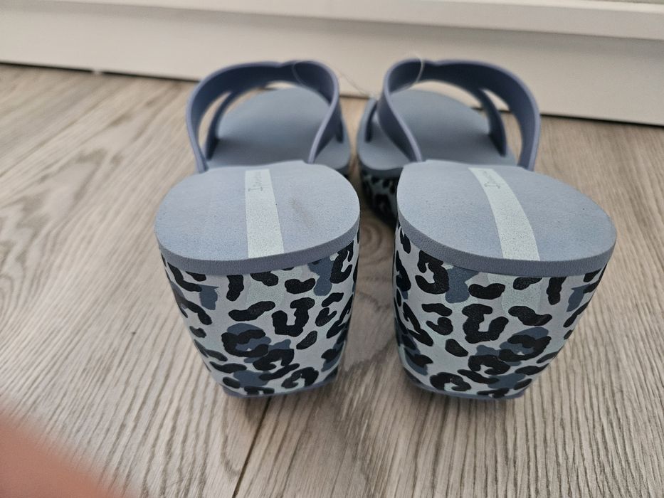 Чисто нови дамски обувки Ipanema