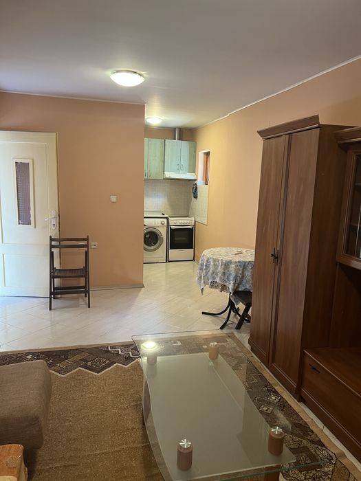 Дава се под наем Къща в Плевен, Идеален център - 55 кв.м за 204 € - Снимка #3