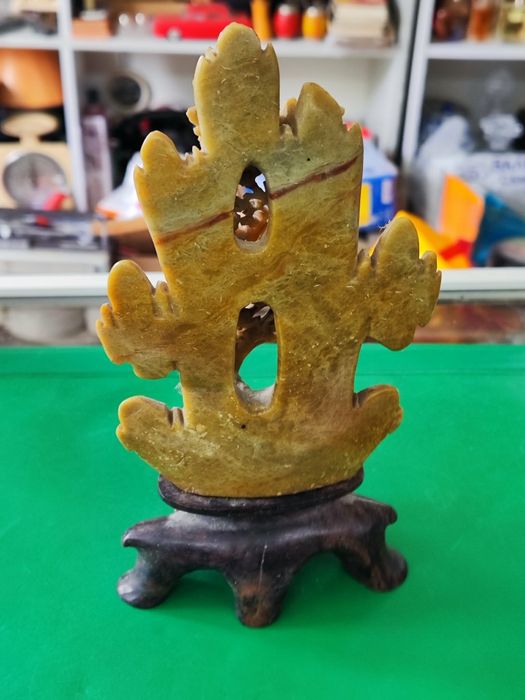 Статуетка цветя от сапунен камък