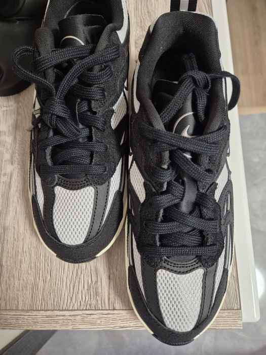 Дамски маратонки Nike