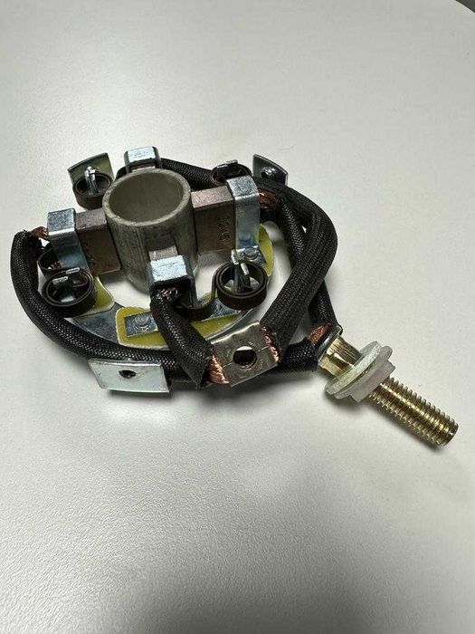 Platou cu carbuni pentru troliu auto