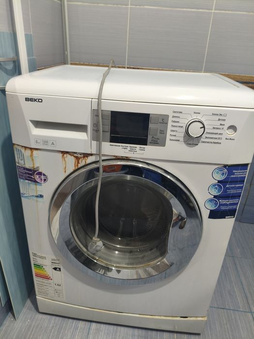 Подаю бу стиралку Beko