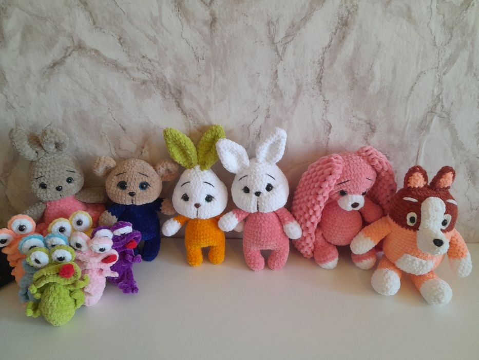 Налични играчки  плетени