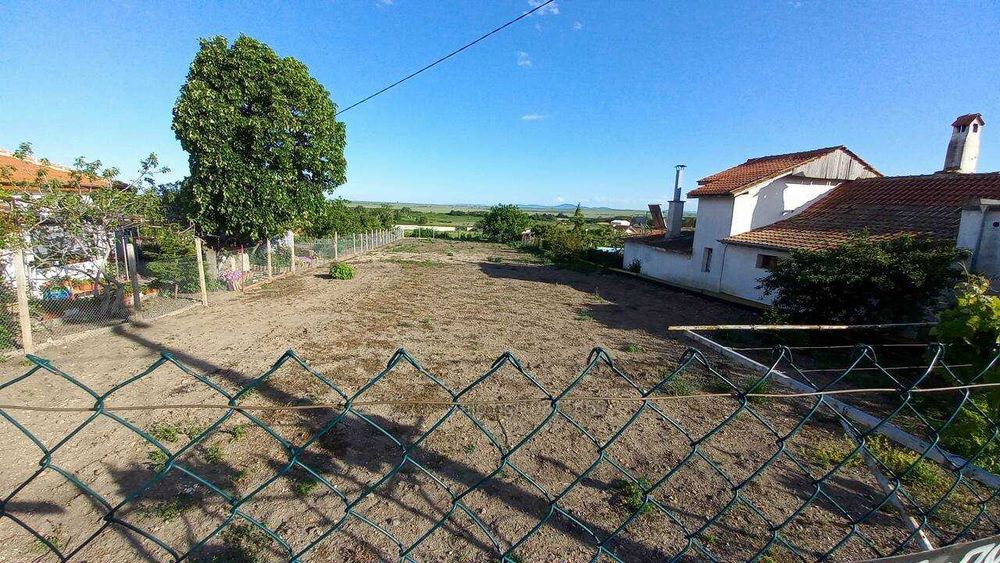 Продава се Парцел в Поморие - 1211 кв.м за 65 €/кв.м - Снимка #2