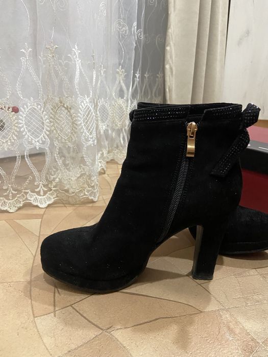 Продам сапоги осенние