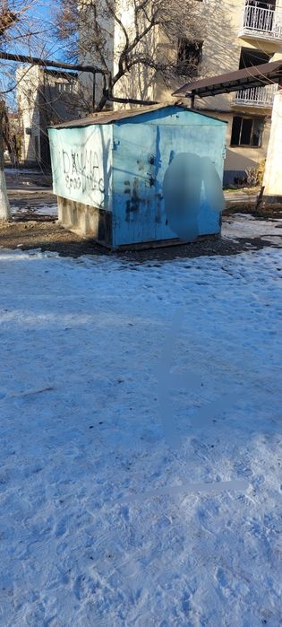Железные гараж подвижной