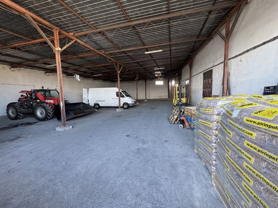 Дава се под наем Склад в с. Доброславци, Област София-град - 520 кв.м за 1275 € - Снимка #1