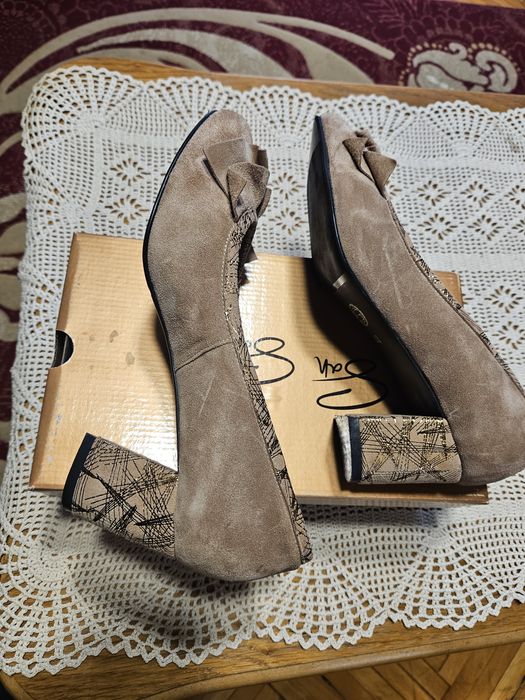 Vand pantofi dama noi