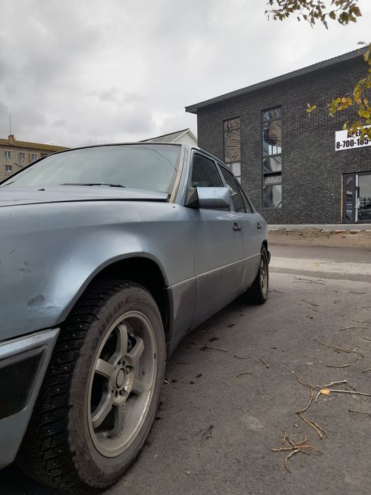 Продам мерседес 124