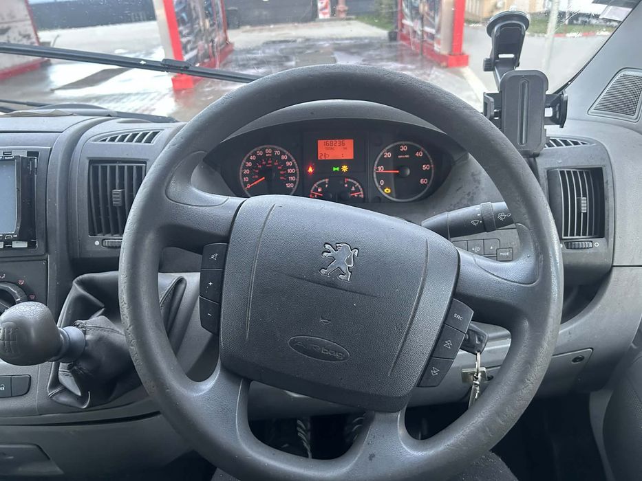 Vand peugeot boxer 3.0d