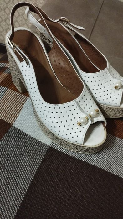 Босоножка Кожаная