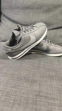 Nike deals cortez olx