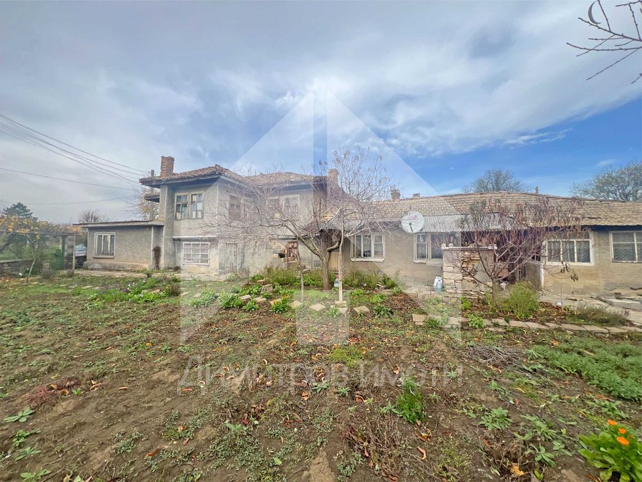 Продава се Къща в с. Мировци, Област Шумен - 100 кв.м за 87 €/кв.м - Снимка #10