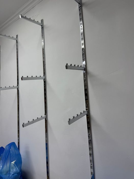 оборудование для бутика, вешалки, ресепшн,маникены, шкафы