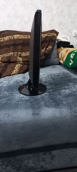 Монитор Samsung B2230N на запчасти