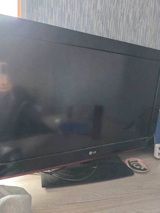 Продам рабочий телевизор