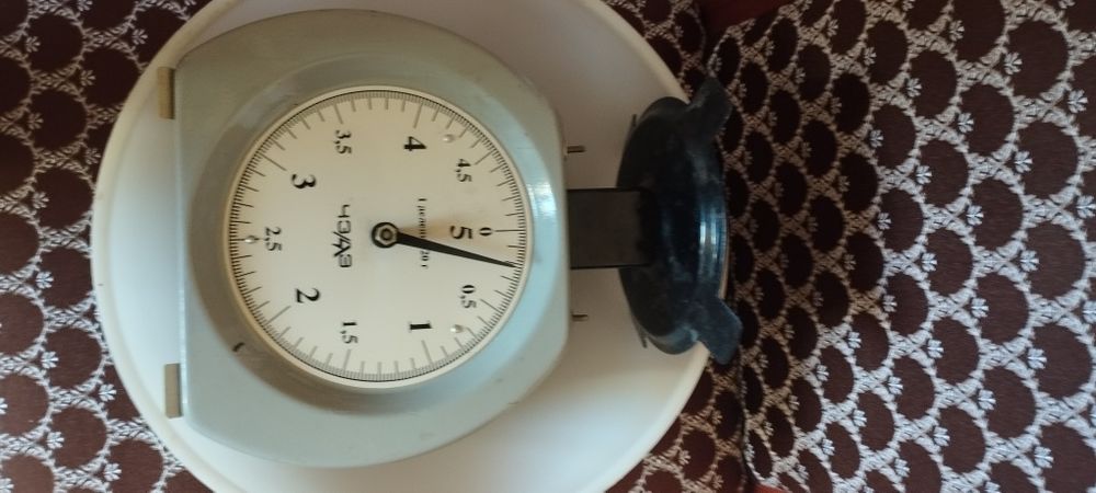 Весы бытовые кухонные,б)у.