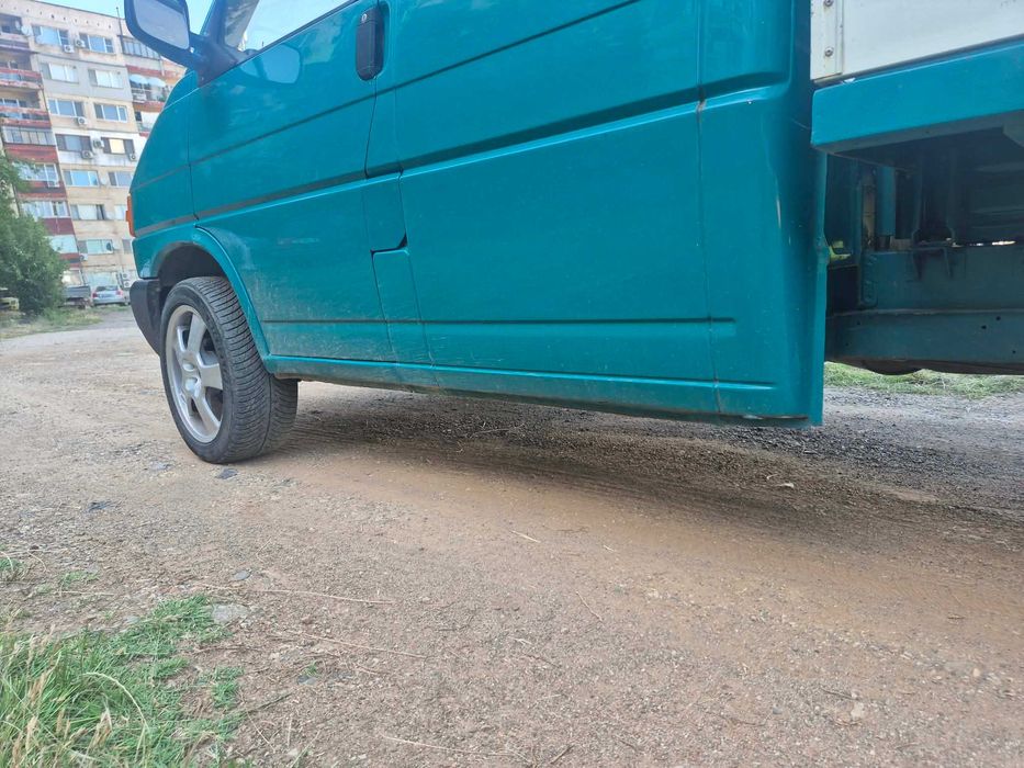 Бус Volkswagen T4