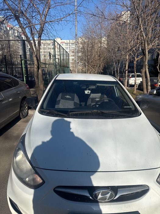 Hyundai Accent, 2013,