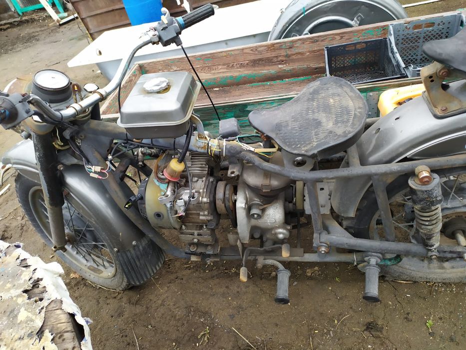 Мотоцикл Урал с двигателем Лифан.