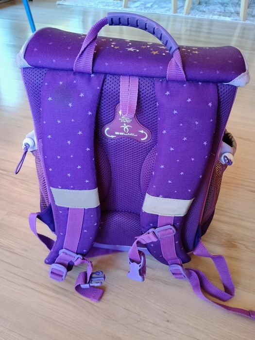 Продавам ученическа раница Belmil