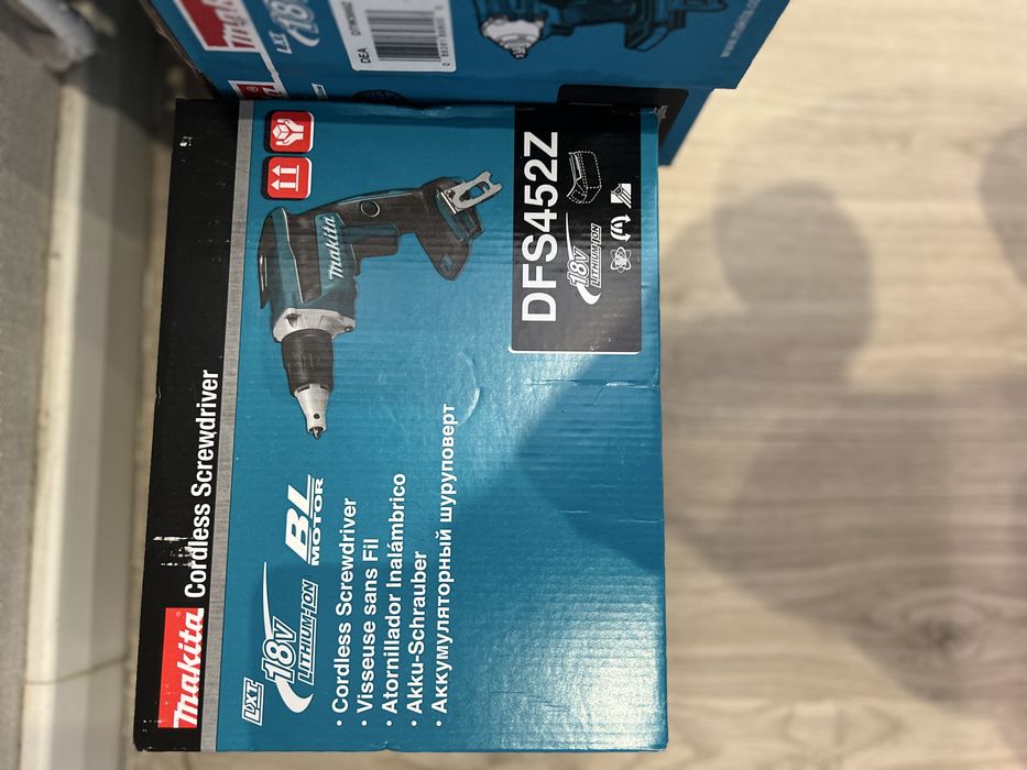 Filetanta cu impact Makita DTM 300 Z-Noua