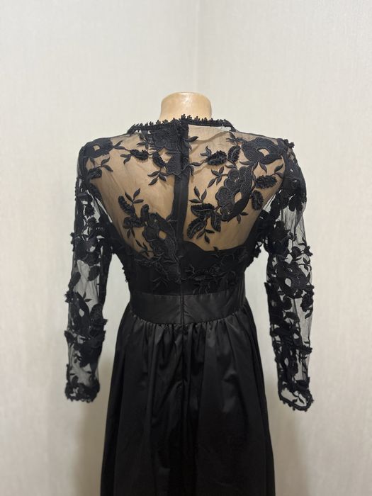 Платье продам