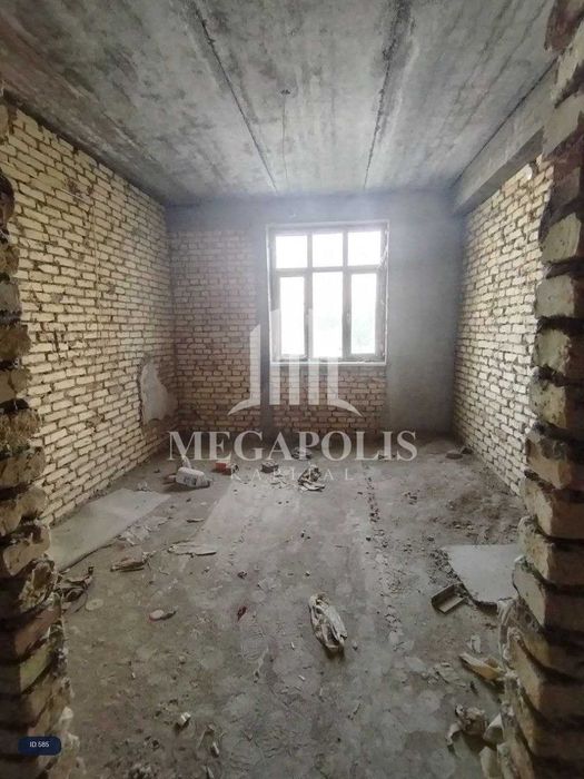 Buxoro sharq 2 da 3 xonali karopka kvartira arzon narxda sotiladi.№585