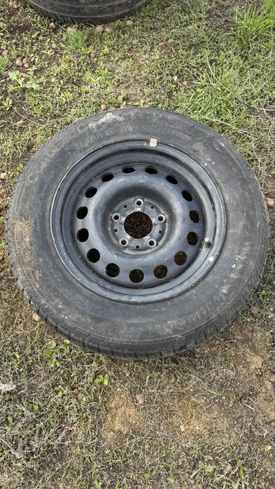 Штампованный диск и резина