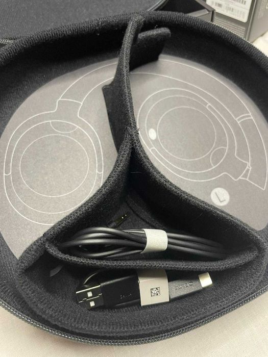 Casti SONY Ult Wear WH-ULT900N Off White