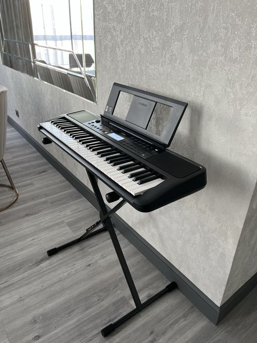Синтезатор YAMAHA PSR-E383
