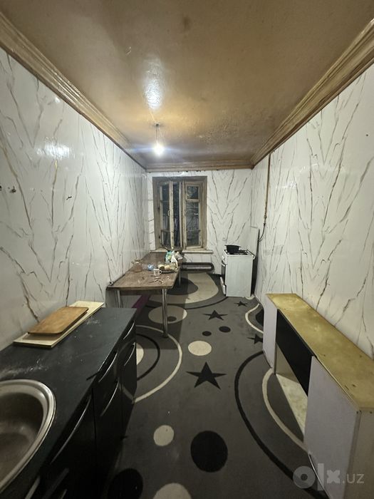 Oybek metro 3 xona bollaga sheriklikka bez xozyain