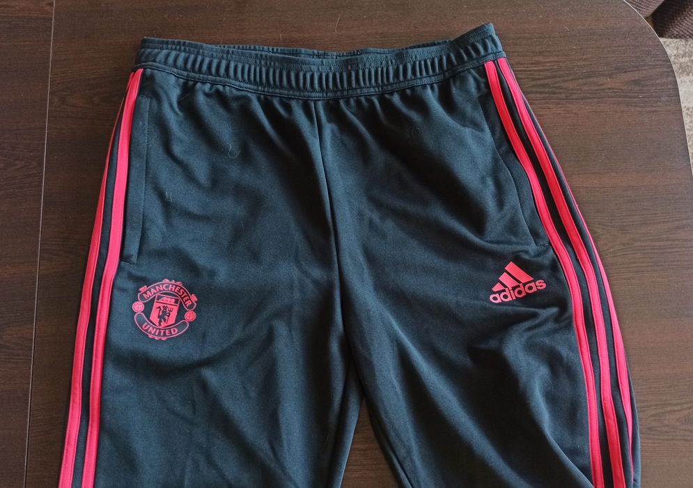 Долнище Manchester United
