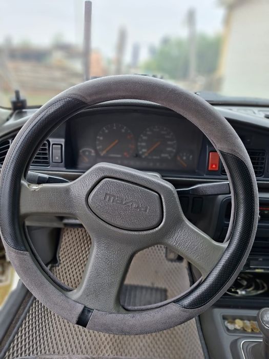 Автомобиль мазда 626
