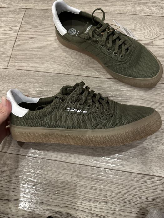 Продам новые кеды Adidas (ОРИГИНАЛ)