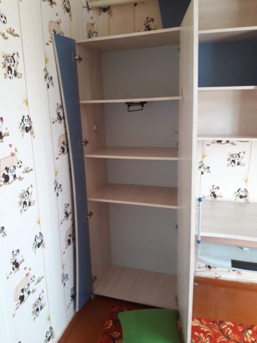 Продам детскую стенку