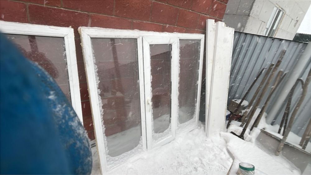 Продам пластиковые окна 3шт